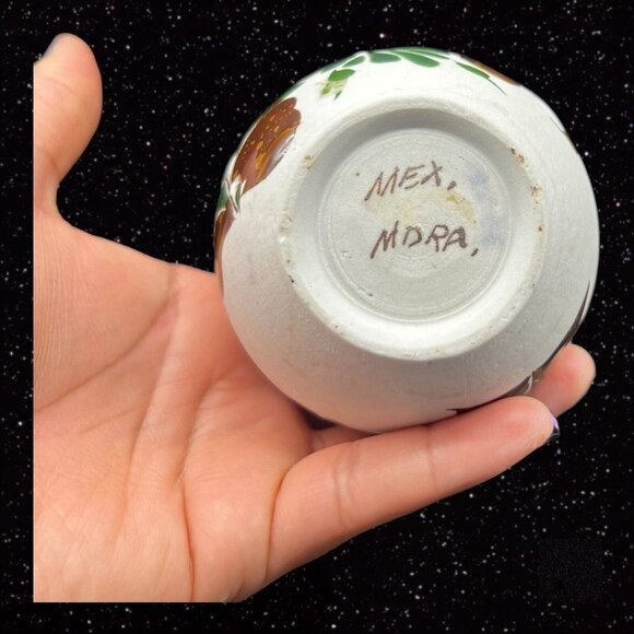 Mexico Folk Art Pottery Vase Signed MDRA Cuckoo Bird Painted 5.5”T 1.75”W - Picture 8 of 11